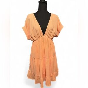 She Sky NWT Women’s Peach V-Neck Short Sleeve Dress Size Medium Soft Spring